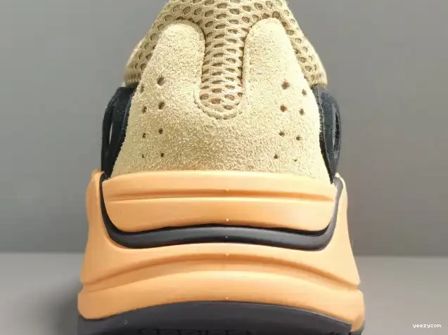 Adidas 700 Yeezy Enflame GW0297 Boost Amber 0626